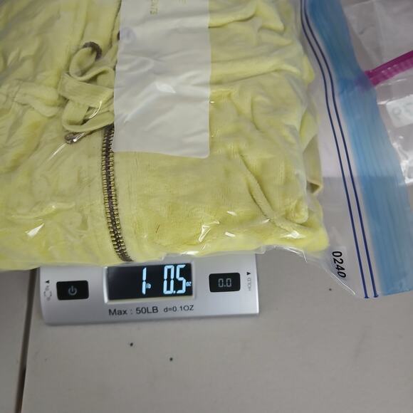 Juicy Couture Yellow Velour Tracksuit Jacket Women LG Y2K Paris Hilton JC Emblem - Picture 9 of 9